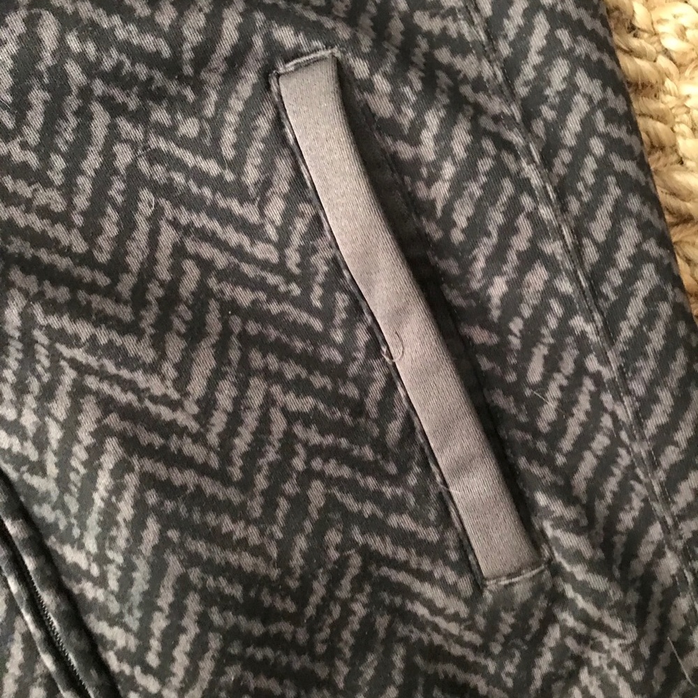 Sweater - Picture 2 of 4
